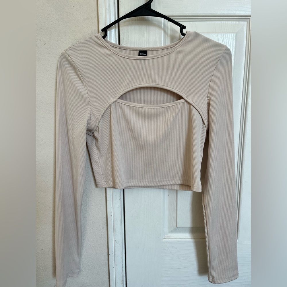 Cream long sleeve crop top